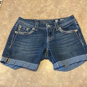Miss Me Denim Shorts Size 26 Juniors Easy Boot Cut Offs EUC